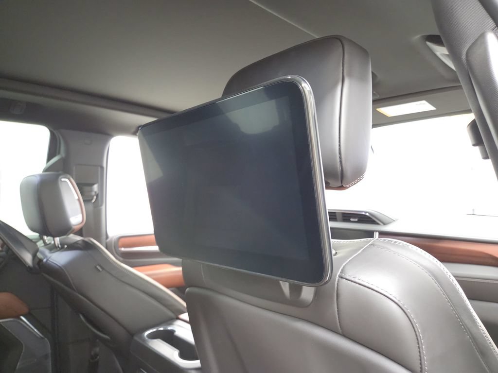 Used 2023 GMC Yukon Denali Ultimate w/ LPO, Floor Liner Package AWD/4WD image 12