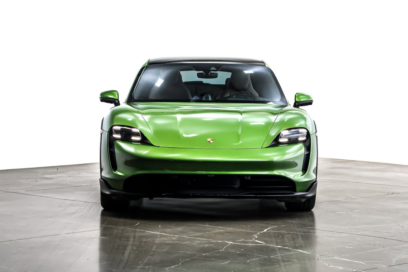 Used 2023 Porsche Taycan 4S image 3