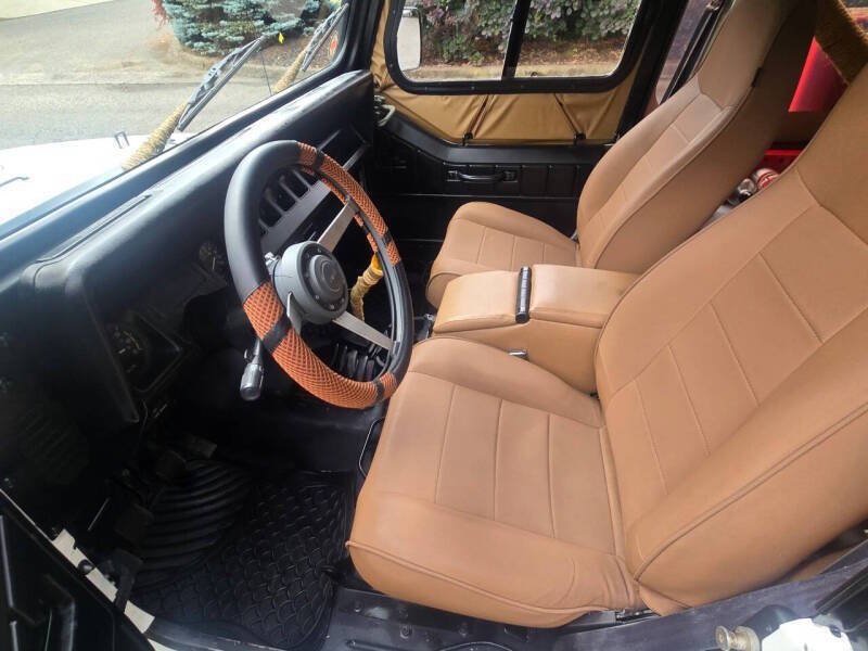 Used 1990 Jeep Wrangler S AWD/4WD image 3