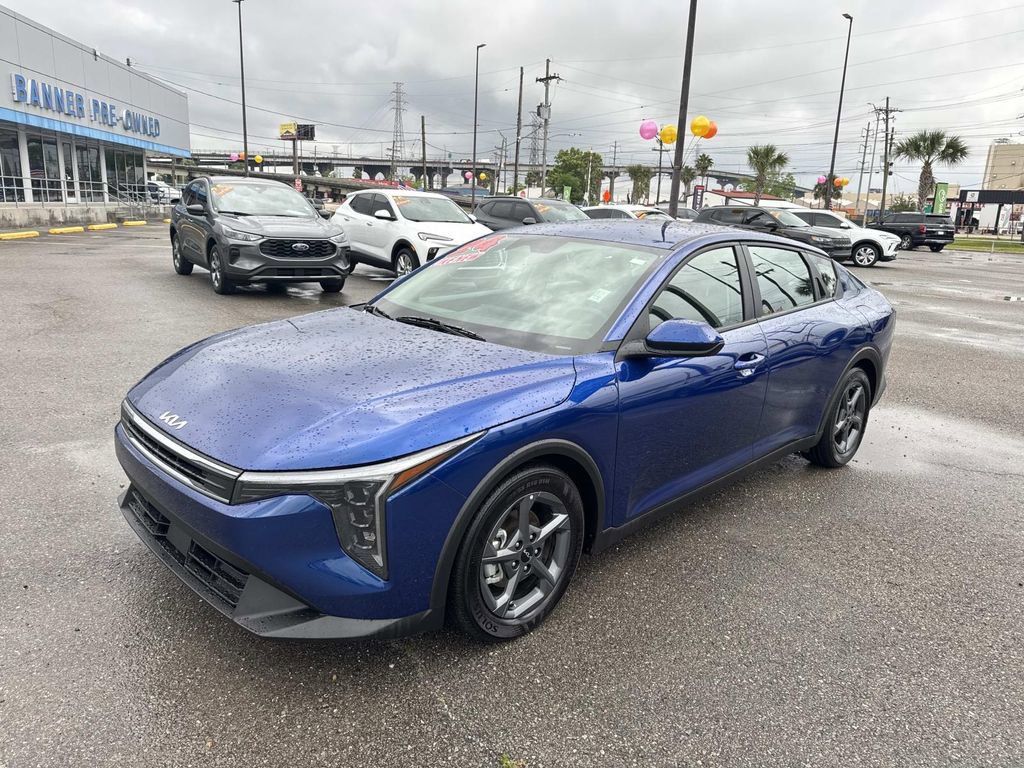 Used 2025 Kia K4 FWD image 3