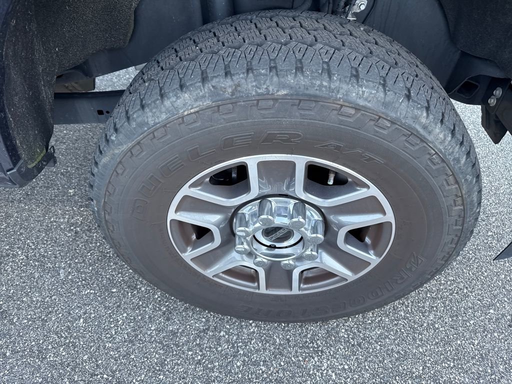 Used 2023 Ford F350 Lariat w/ Lariat Ultimate Package image 28