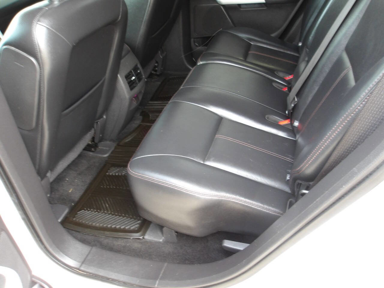 Used 2012 Ford Edge SEL FWD image 22