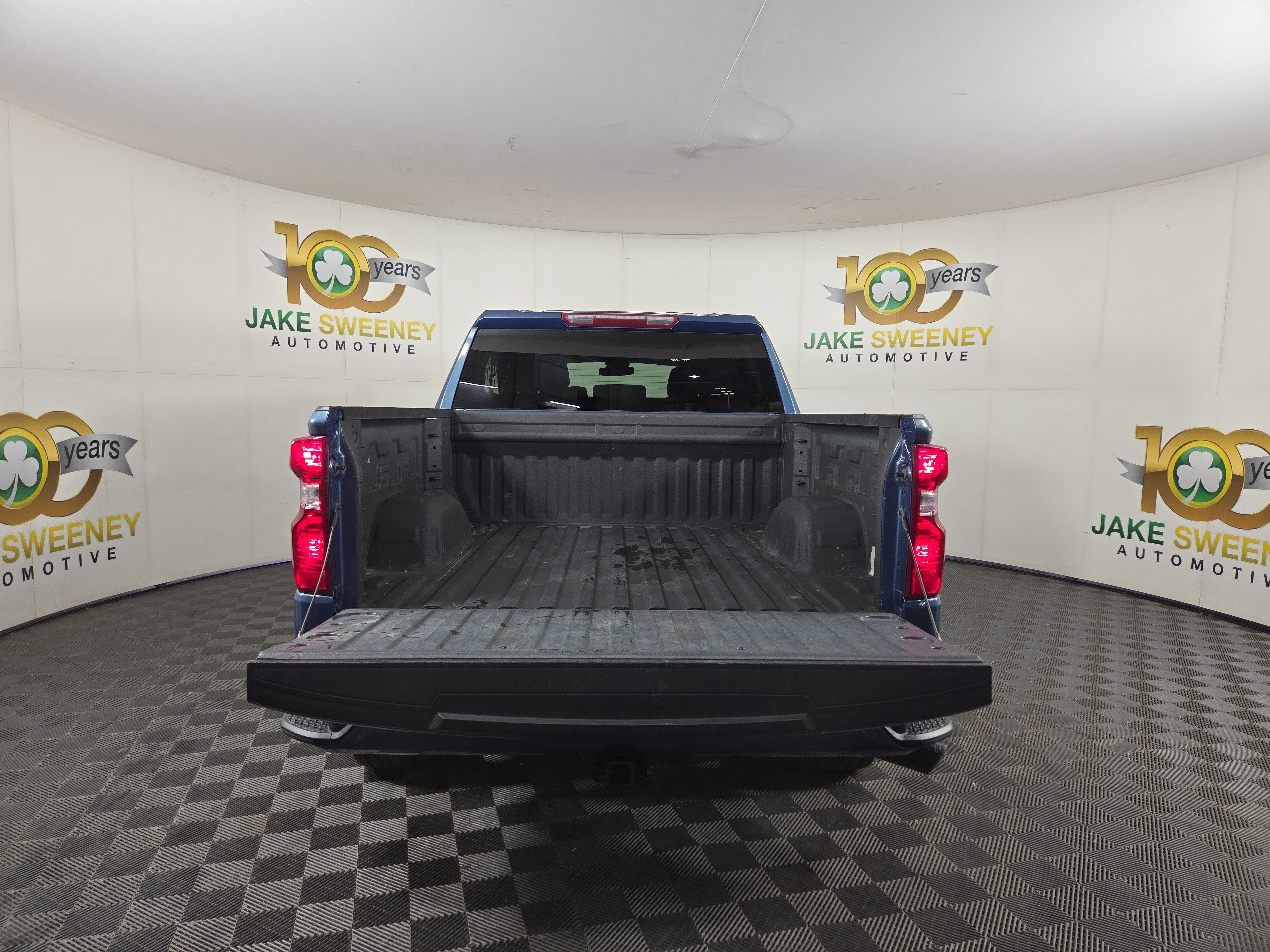 Certified 2024 Chevrolet Silverado 1500 Custom w/ LPO, Dark Essentials Package AWD/4WD image 33