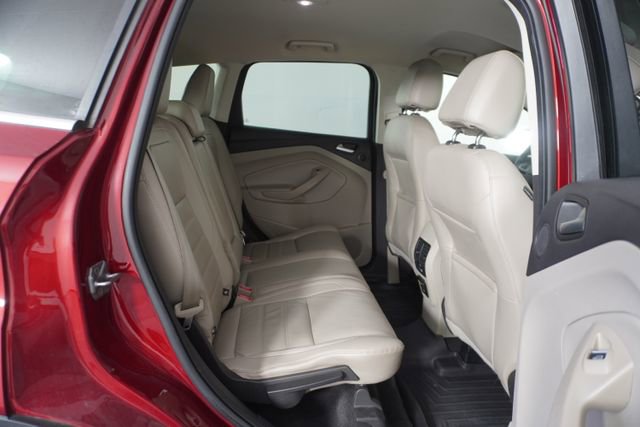 Used 2017 Ford Escape Titanium image 39
