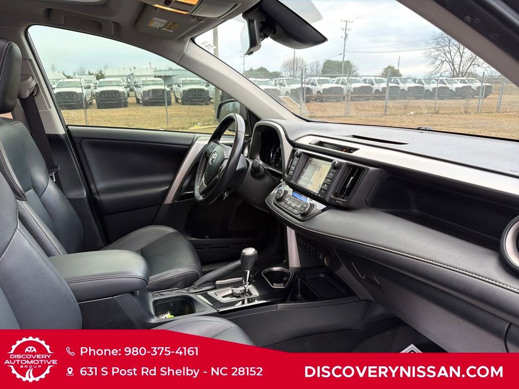 Used 2017 Toyota RAV4 Limited image 41