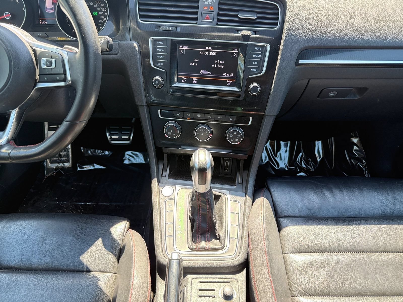 Used 2015 Volkswagen GTI SE FWD image 13