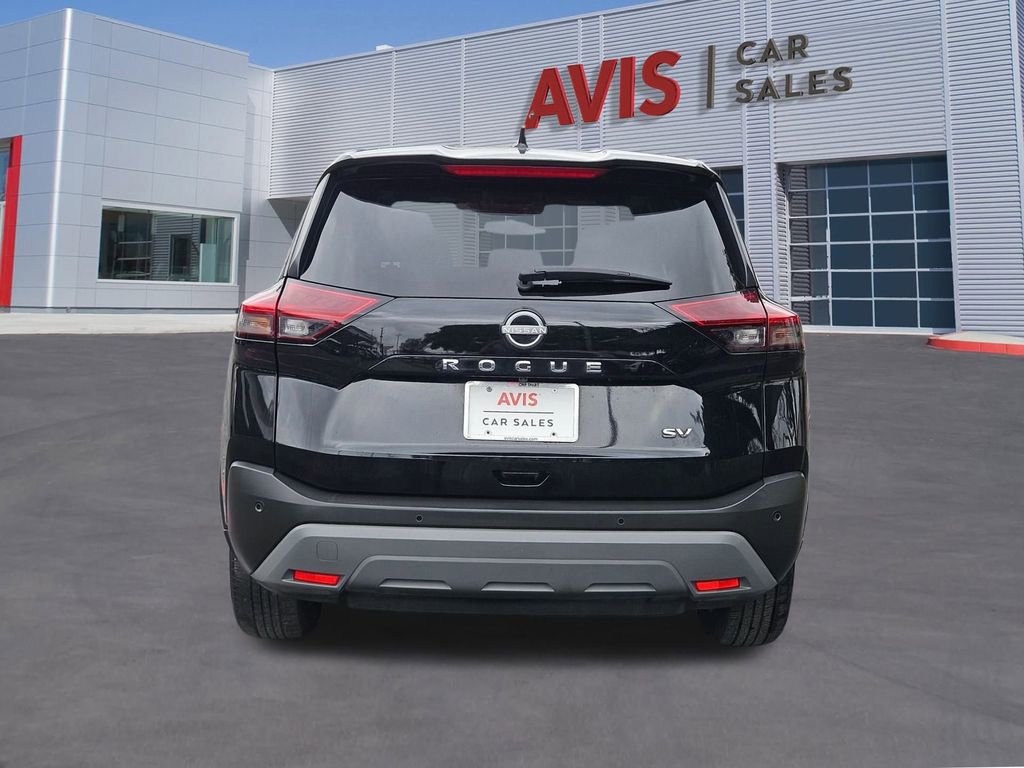 Used 2023 Nissan Rogue SV image 5