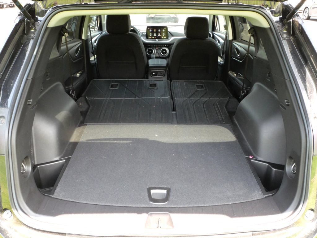 Used 2024 Chevrolet Blazer LT w/ Midnight/Sport Edition AWD/4WD image 30