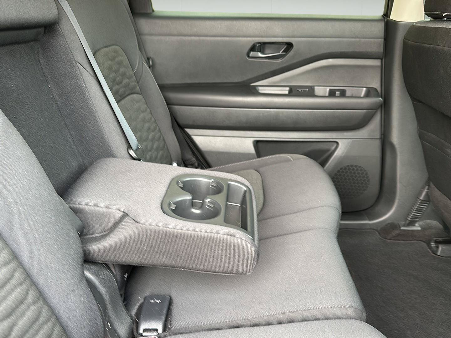 Used 2025 Nissan Pathfinder SV AWD/4WD image 26