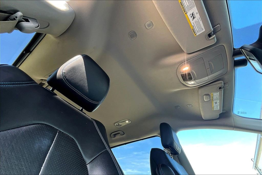 Used 2021 Chrysler Pacifica Touring-L image 20