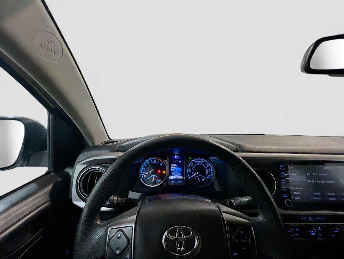 Used 2022 Toyota Tacoma SR5 RWD image 7