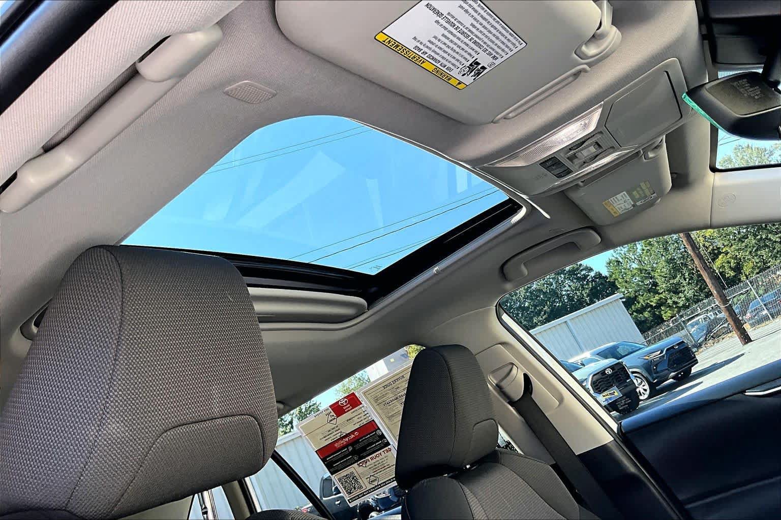Used 2023 Toyota RAV4 XLE w/ Convenience Package FWD image 14