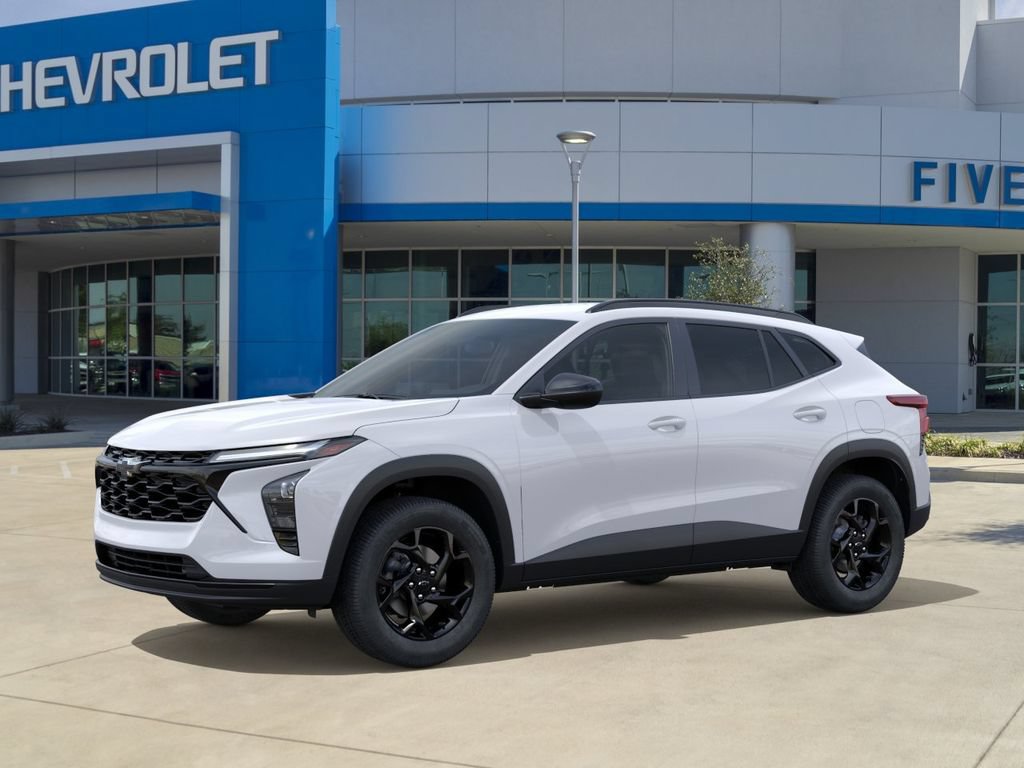 New 2026 Chevrolet Trax LT w/ Driver Confidence Package FWD image 2