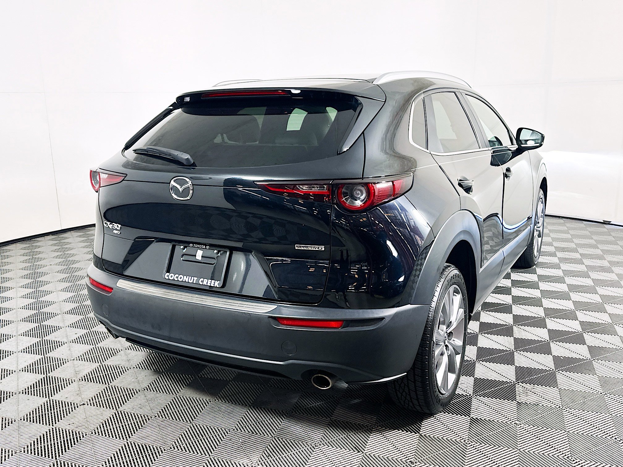 Used 2024 MAZDA CX-30 AWD 2.5 S w/ Preferred Package image 3