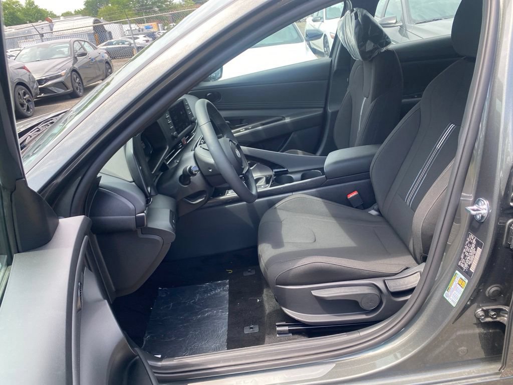 New 2026 Hyundai Elantra SEL Sport Premium FWD image 13