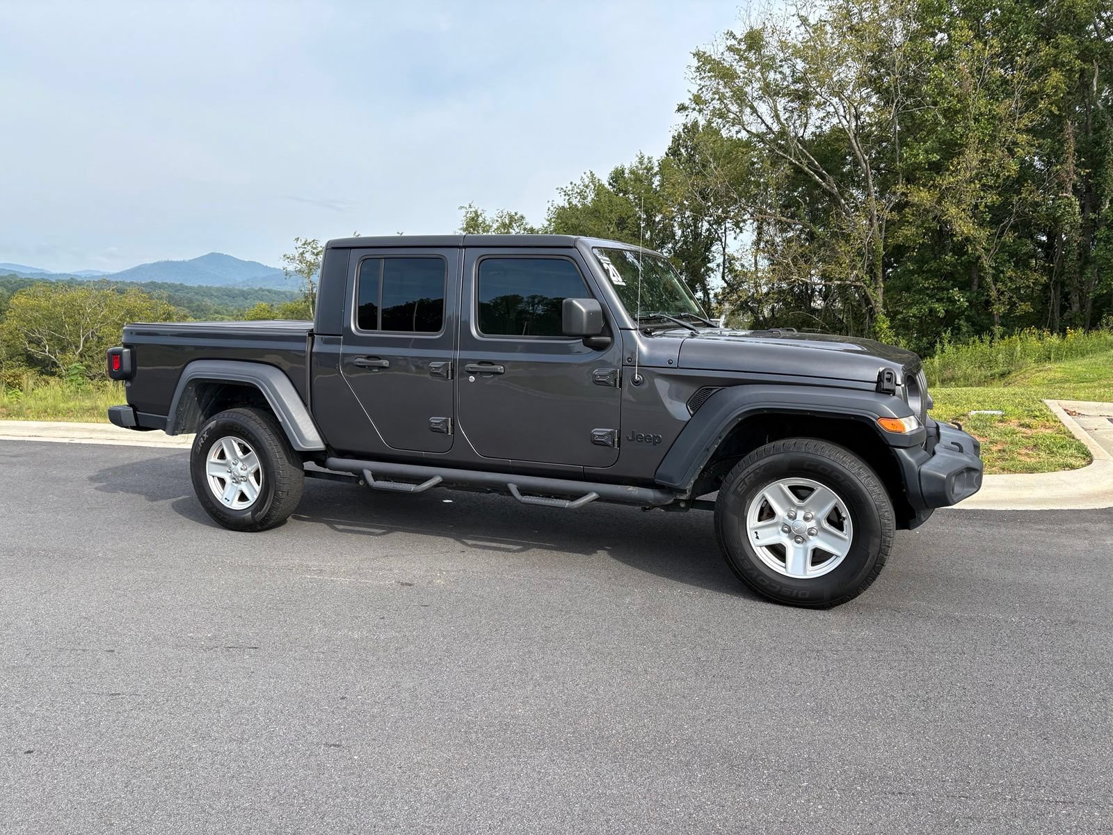 Used 2020 Jeep Gladiator Sport w/ Quick Order Package 24S AWD/4WD image 7