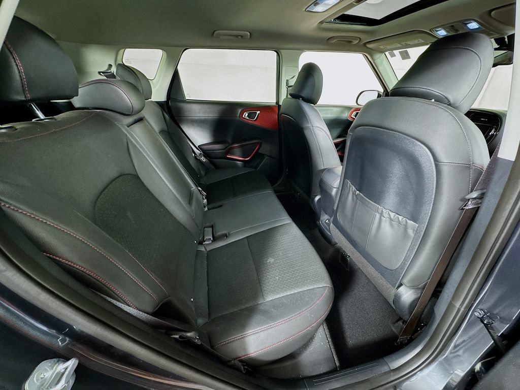 Used 2024 Kia Soul GT-Line FWD image 25