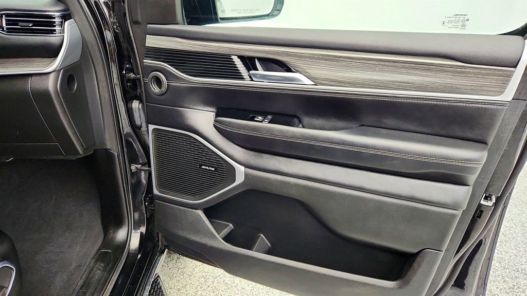 Used 2023 Jeep Wagoneer Series II w/ Premium Group I image 26