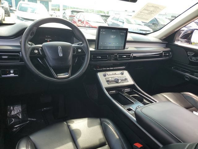 Used 2023 Lincoln Aviator 2WD image 10