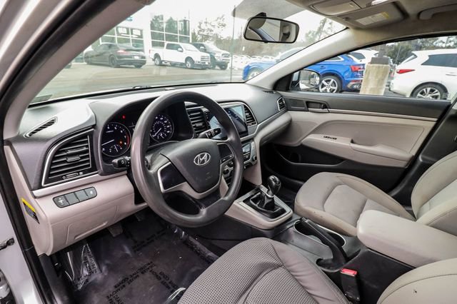Used 2017 Hyundai Elantra SE FWD image 27