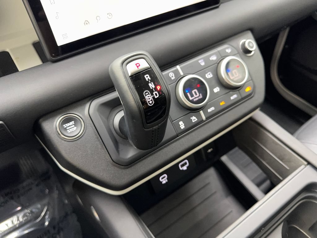 Used 2024 Land Rover Defender 110 S AWD/4WD image 66