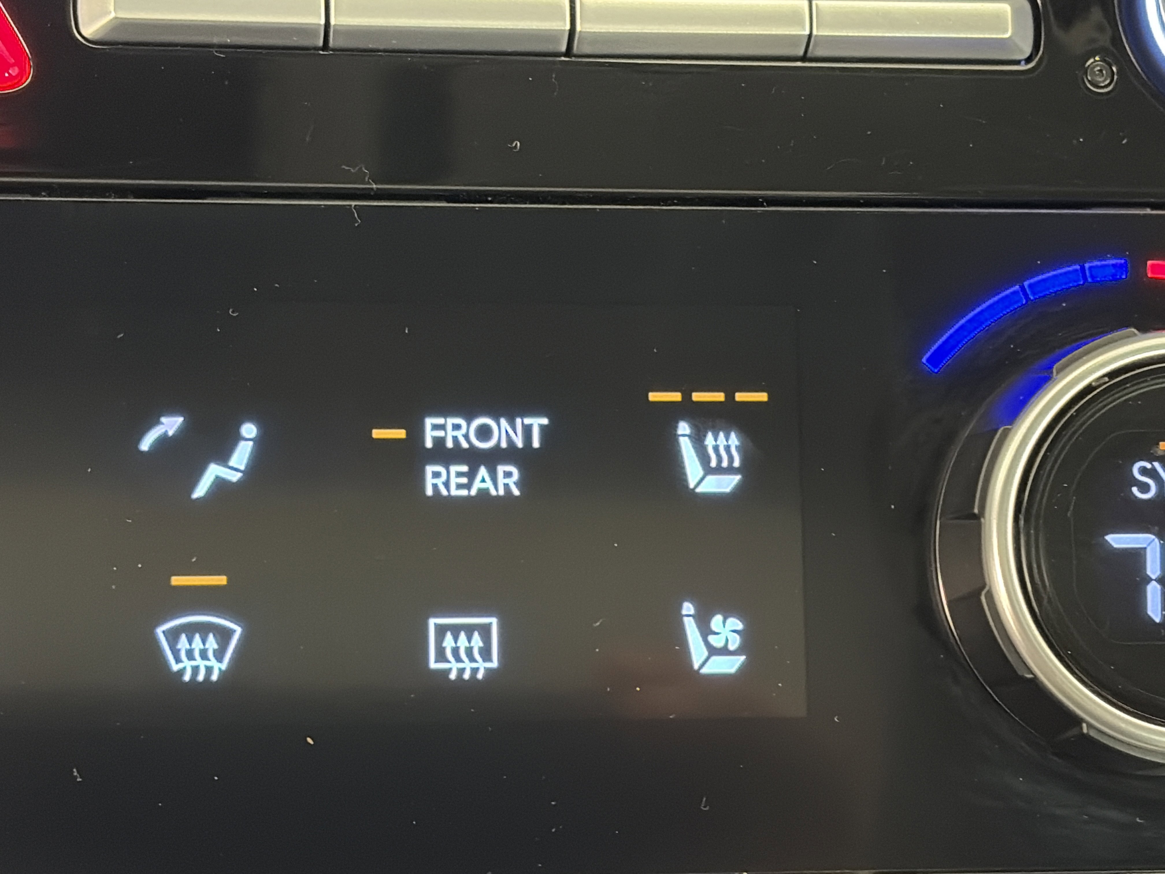 Used 2025 Hyundai Santa Fe Limited image 25