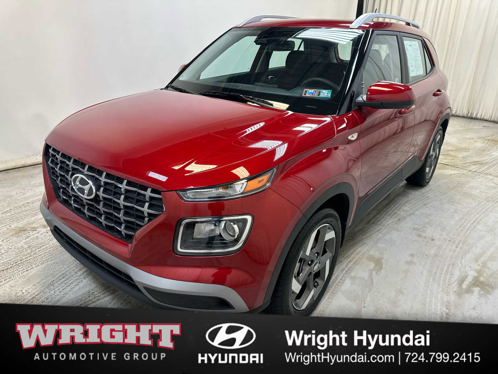 Certified 2025 Hyundai Venue SEL image 3