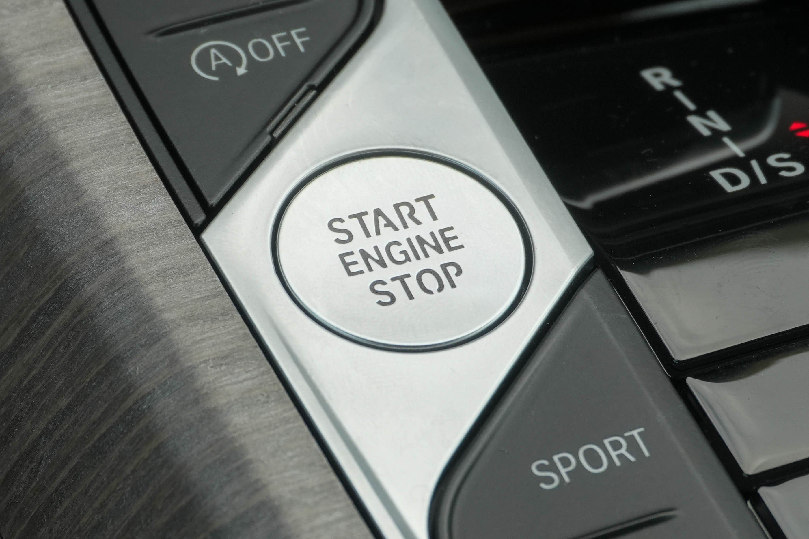 Certified 2025 BMW 330i Sedan RWD image 28