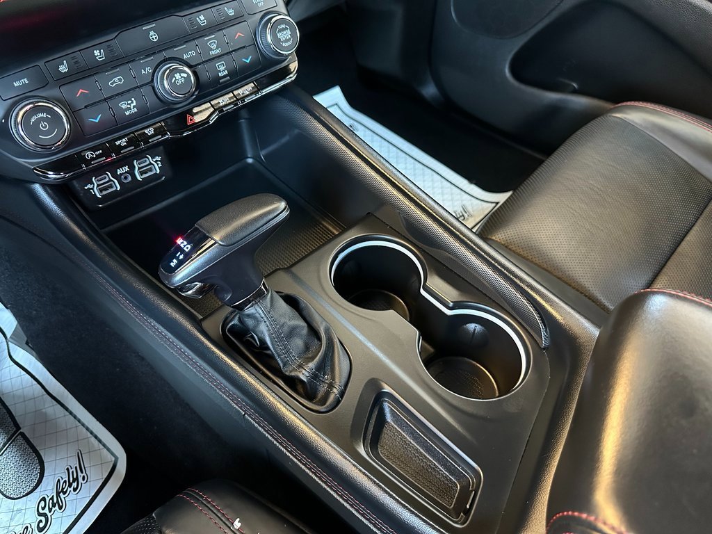 Used 2024 Dodge Durango GT image 8