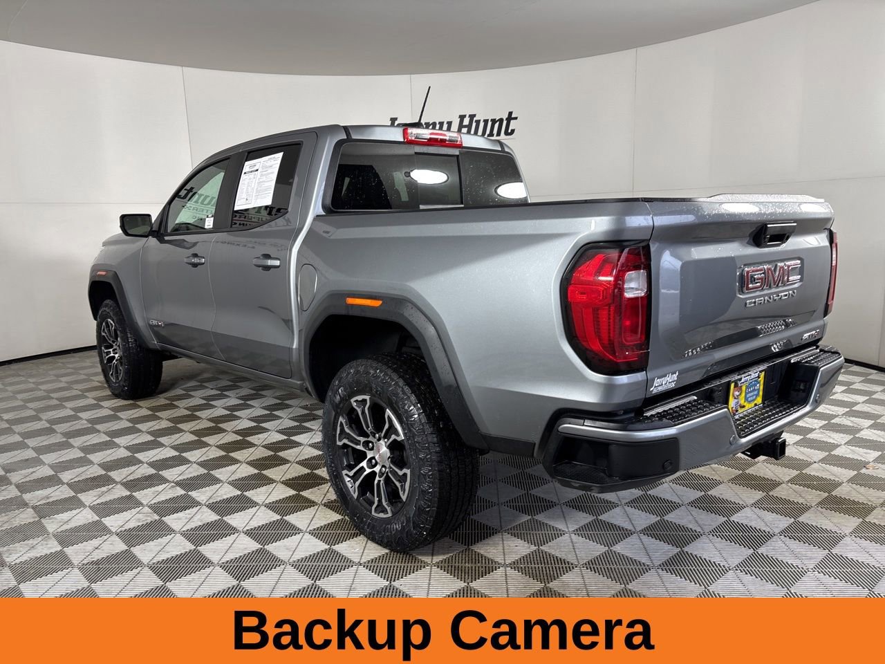 Used 2025 GMC Canyon AT4 image 7