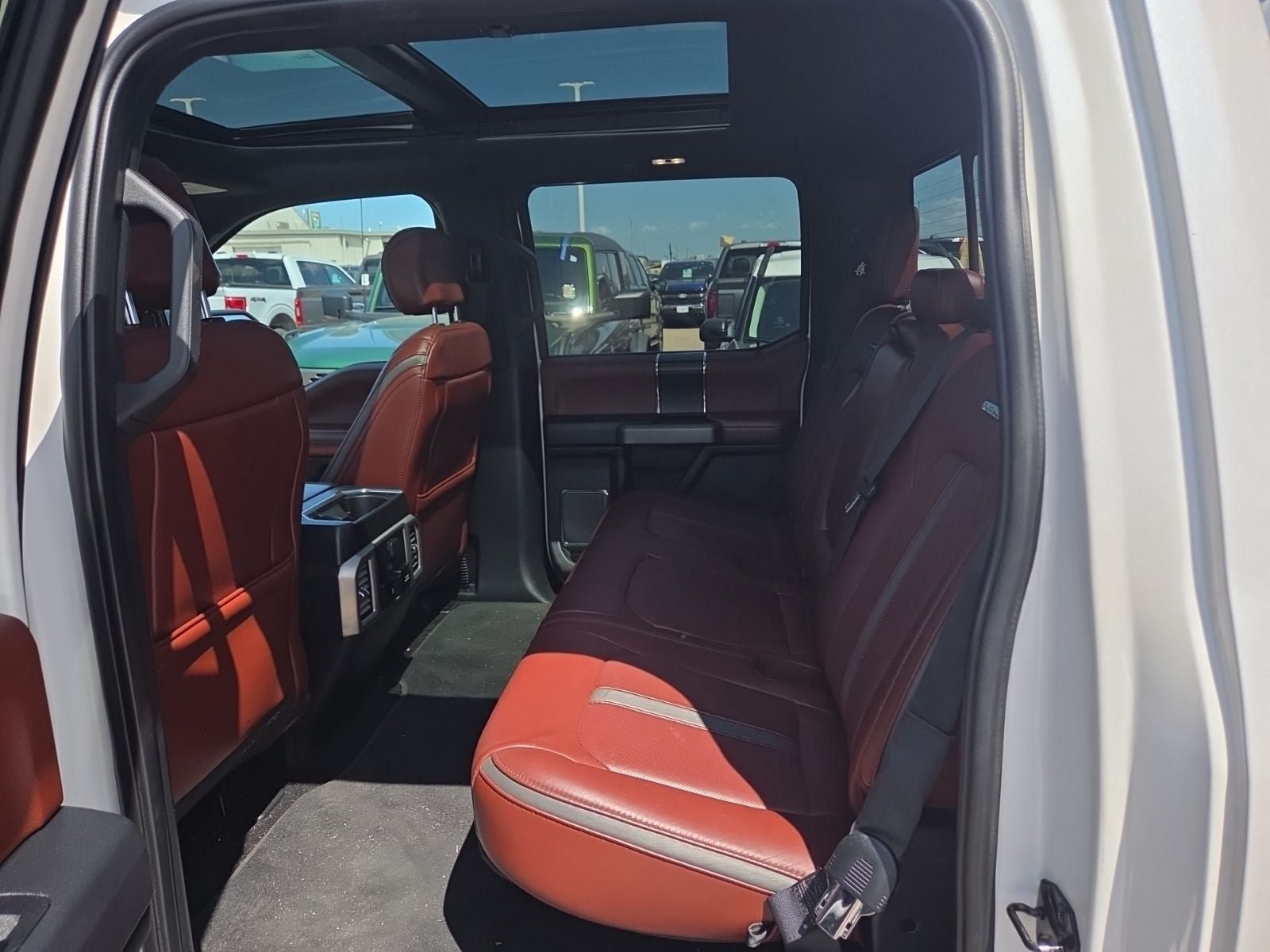 Used 2019 Ford F150 Platinum w/ Equipment Group 701A Luxury AWD/4WD image 17