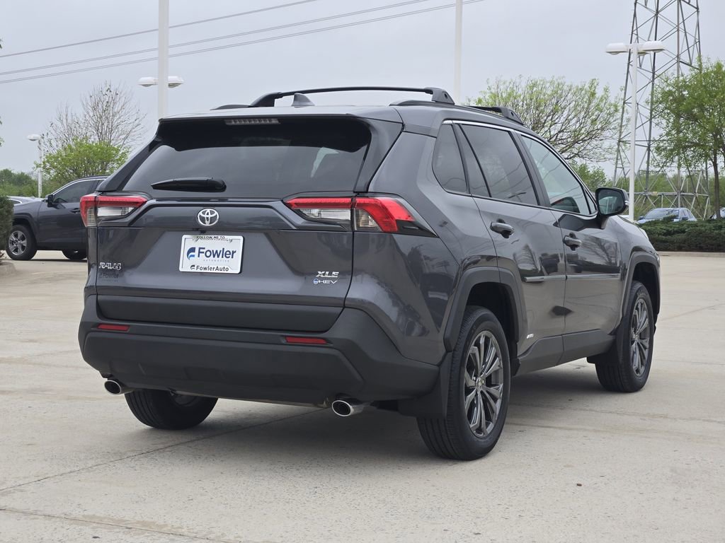 Certified 2025 Toyota RAV4 XLE Premium image 7
