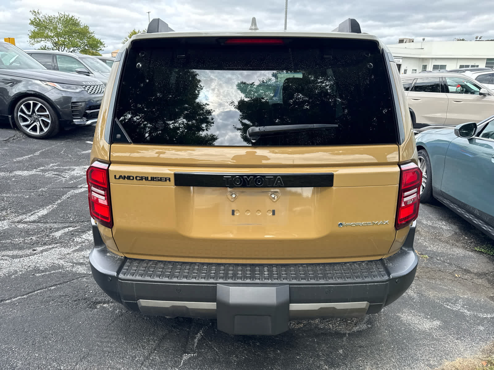 Used 2025 Toyota Land Cruiser w/ Premium Package AWD/4WD image 12