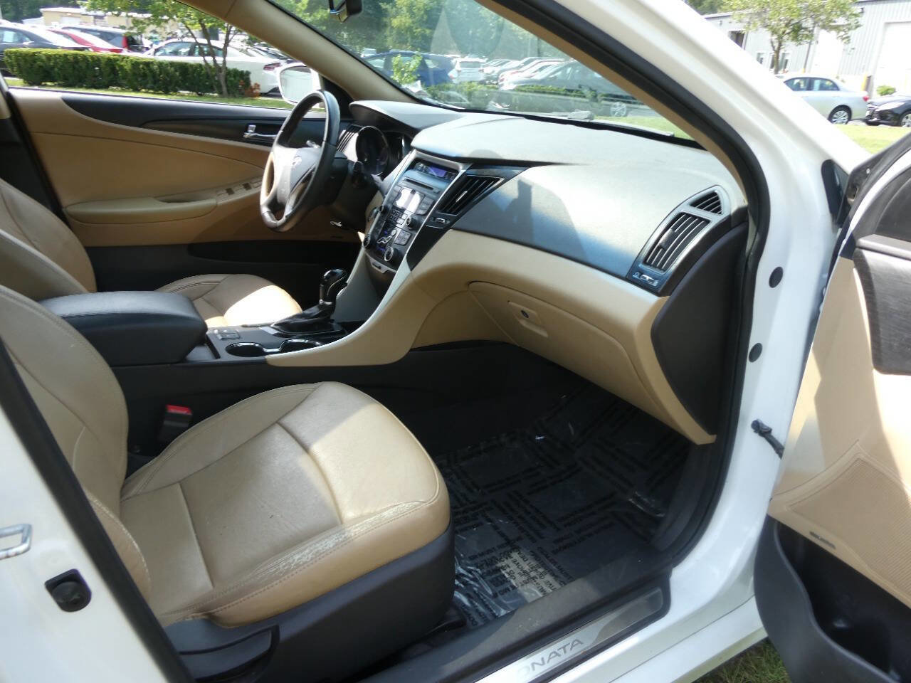 Used 2013 Hyundai Sonata Limited FWD image 25