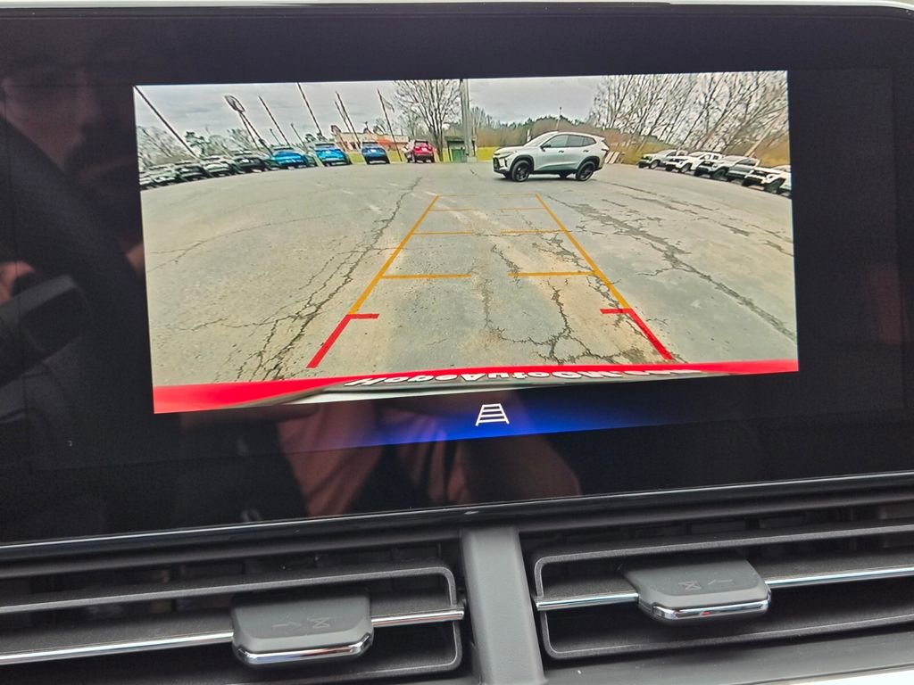 New 2026 Chevrolet Trax RS image 18