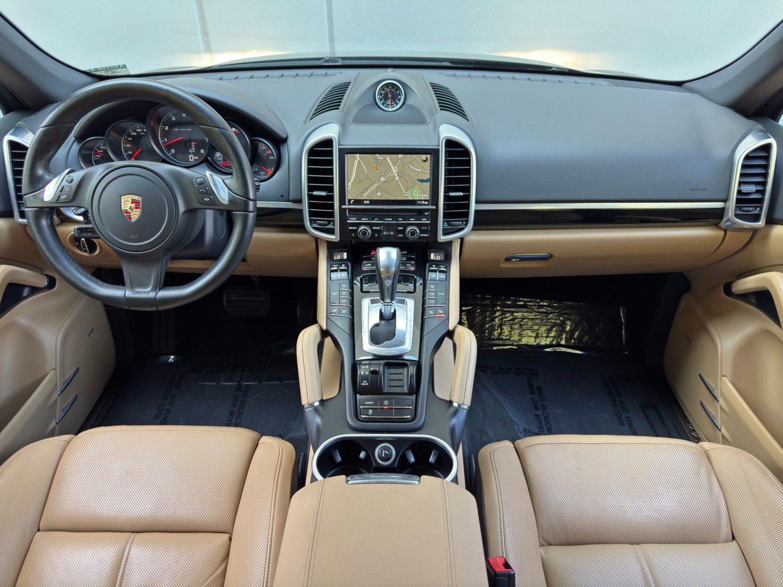 Used 2014 Porsche Cayenne Platinum Edition AWD/4WD image 11