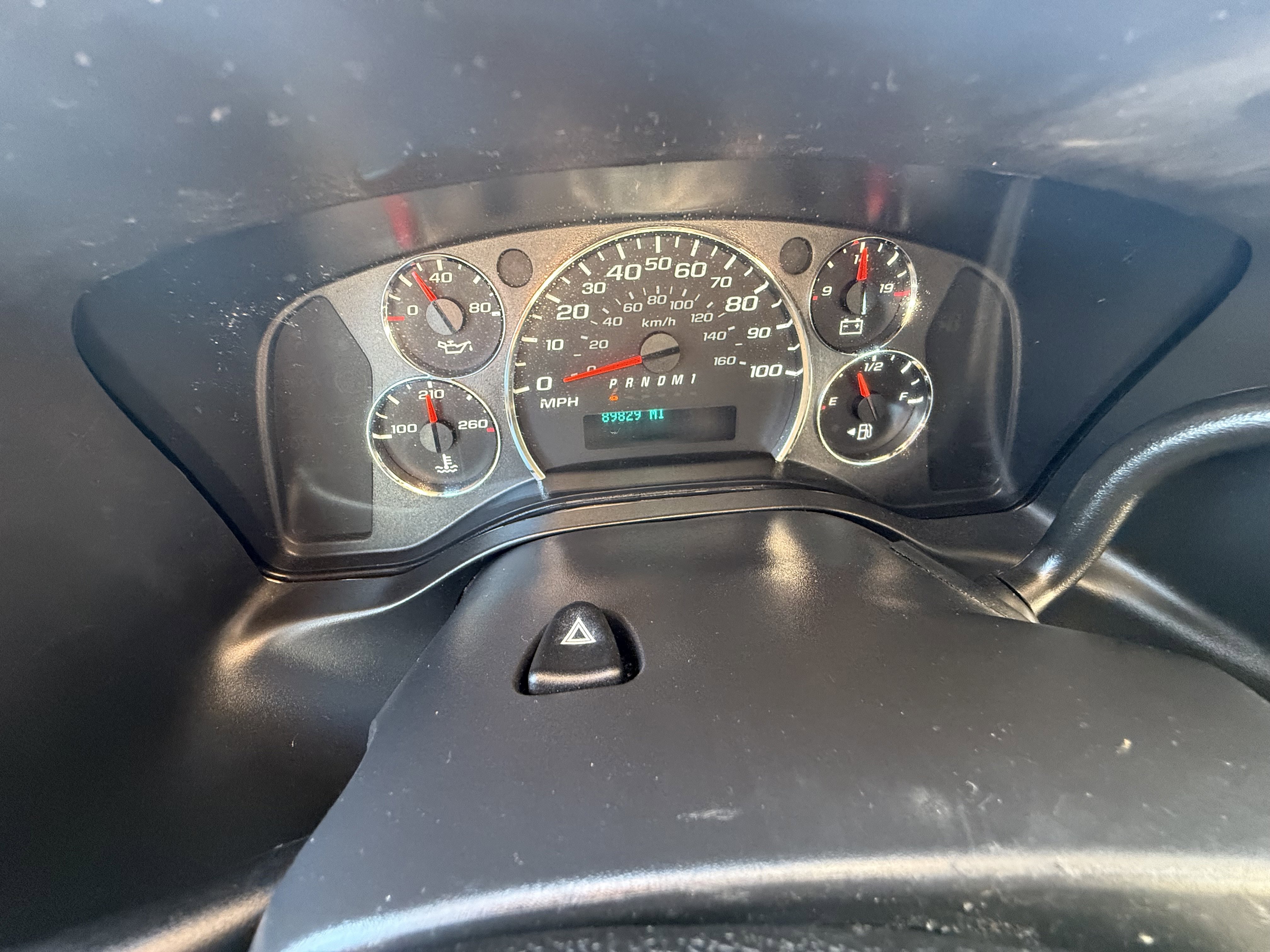 Used 2011 Chevrolet Express 2500 image 17