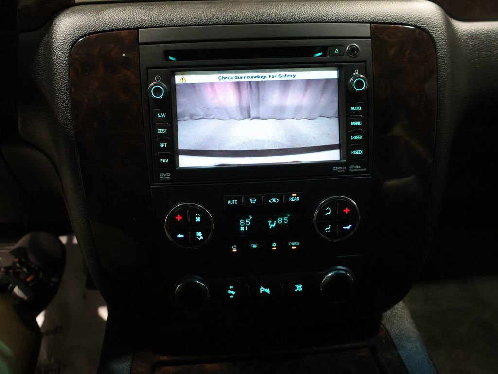 Used 2011 GMC Yukon Denali image 29