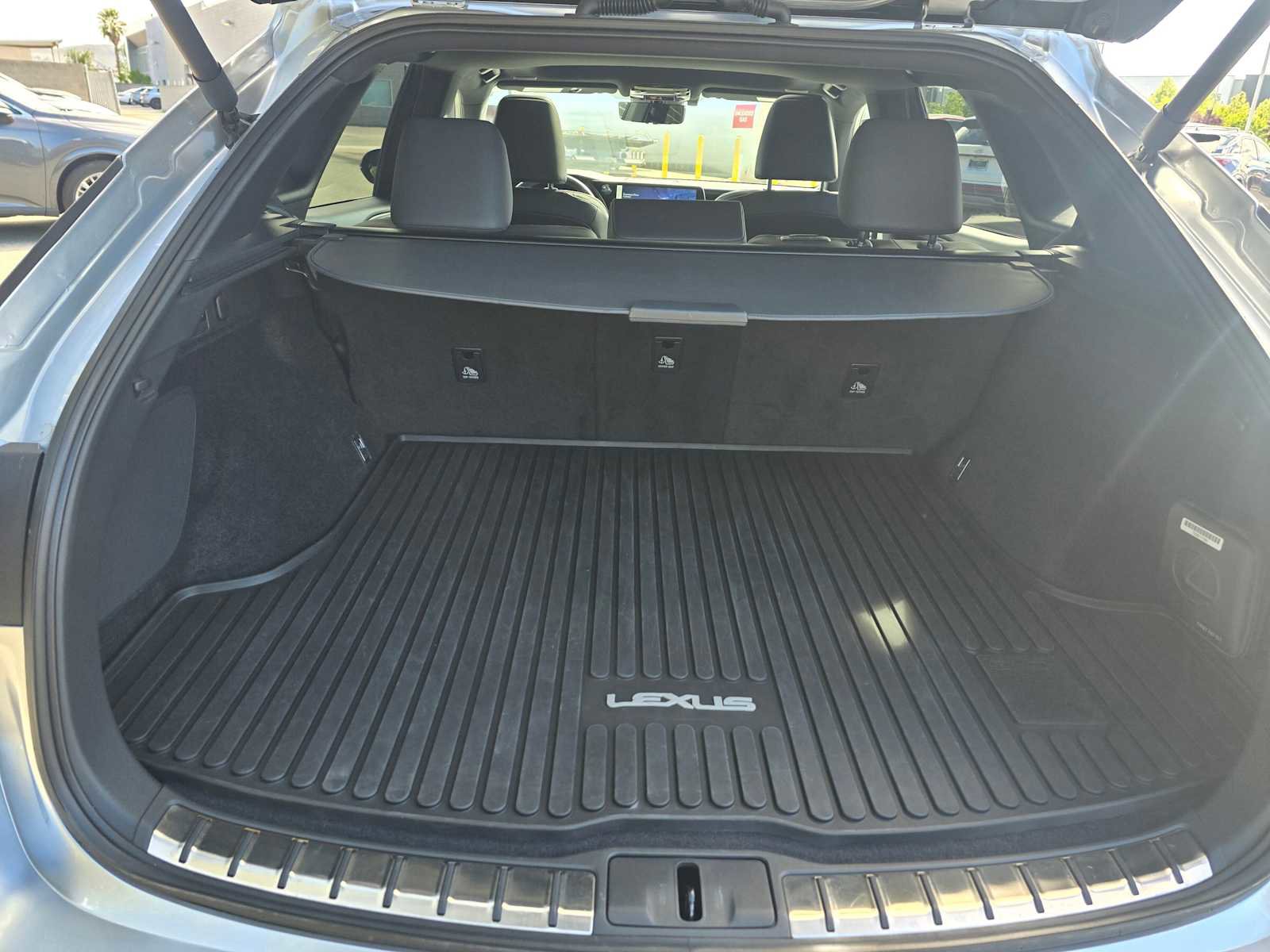 Used 2023 Lexus RX 350 Premium Plus w/ Cold Area Package image 17