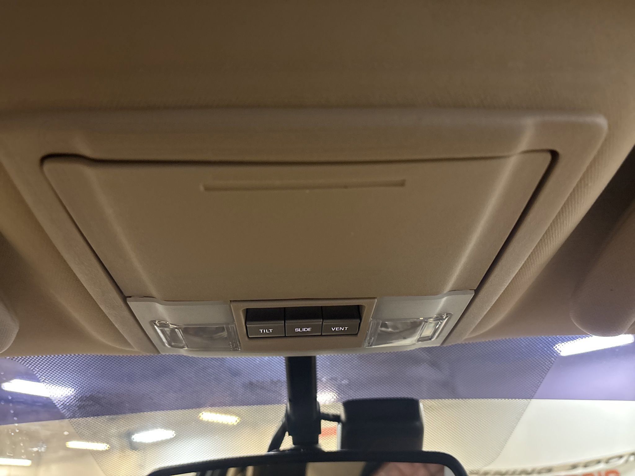 Used 2010 Lincoln Navigator L 4WD image 24