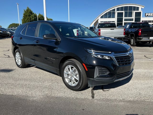 Used 2023 Chevrolet Equinox LT image 3