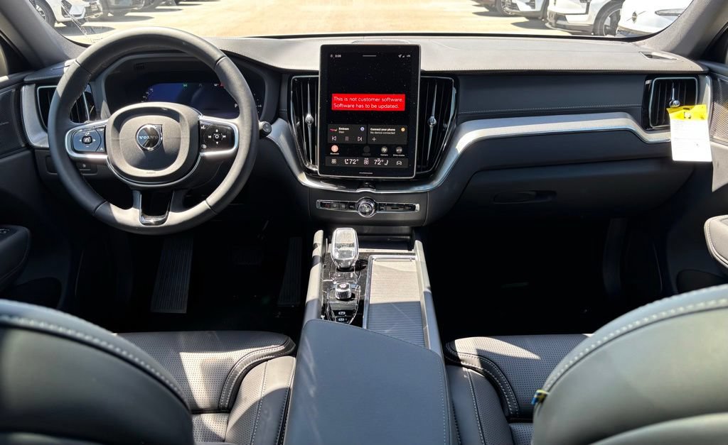 New 2026 Volvo XC60 T8 Ultra w/ Climate Package AWD/4WD image 11