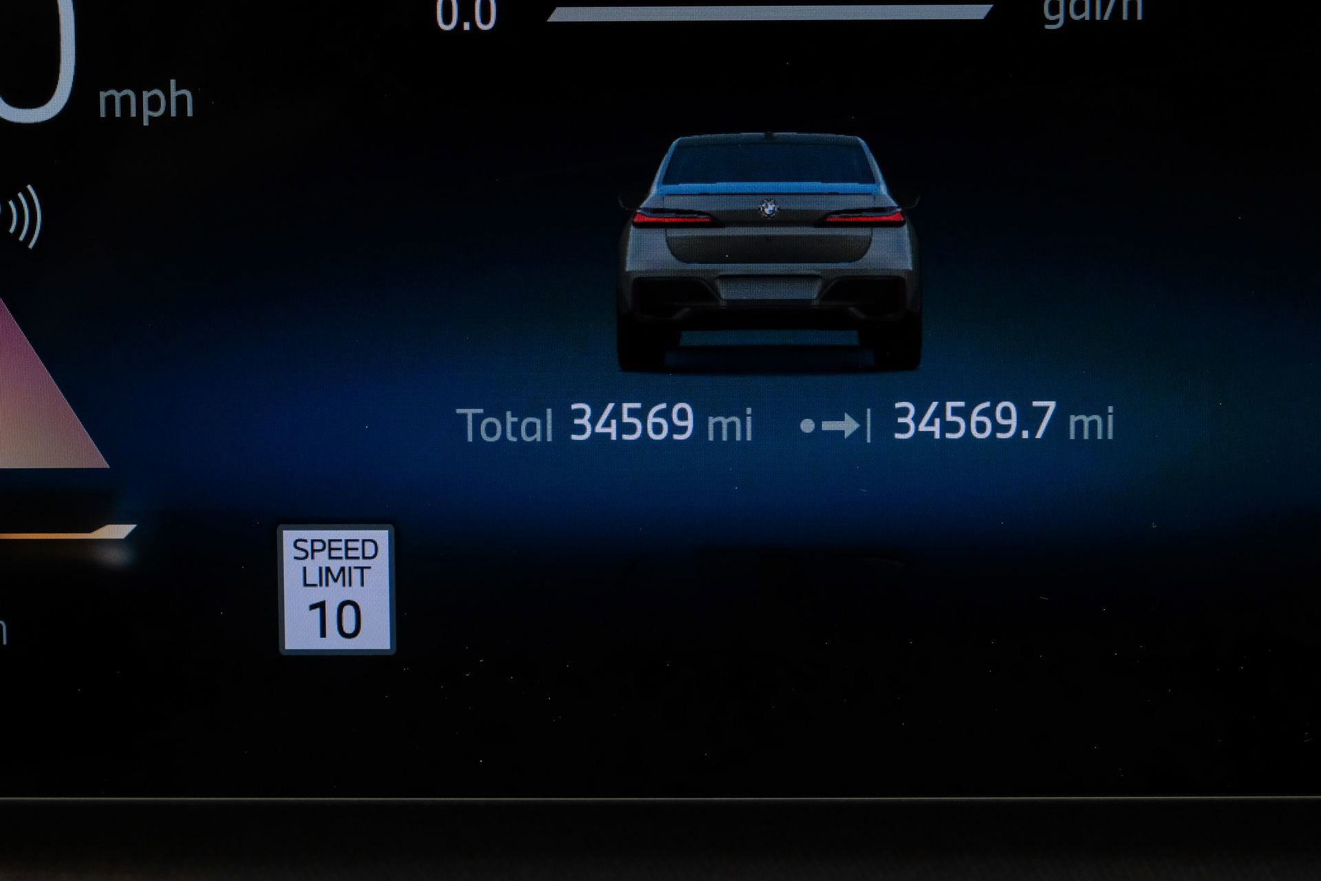 Used 2023 BMW 740i image 24