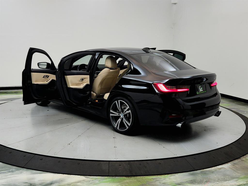 Used 2019 BMW 330i Sedan w/ Convenience Package RWD image 12