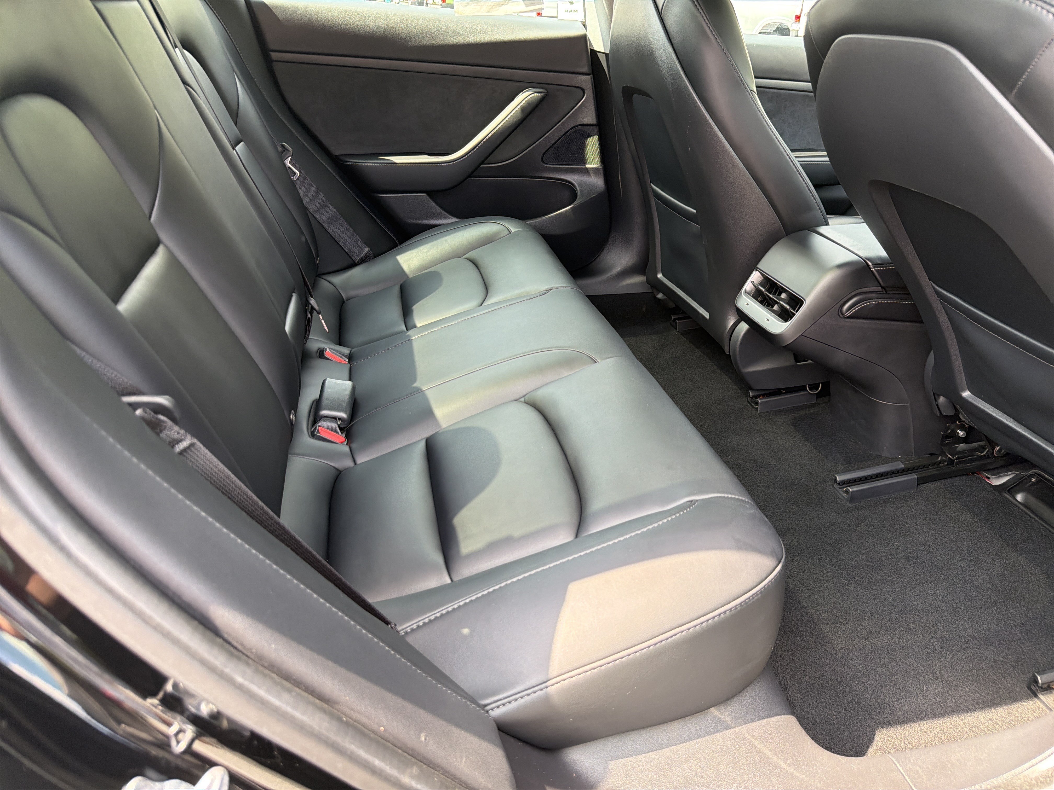 Used 2021 Tesla Model 3 Standard Range Plus RWD image 18