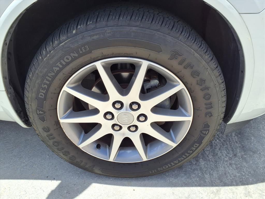 Used 2017 Buick Enclave Leather w/ Trailering Package FWD image 7