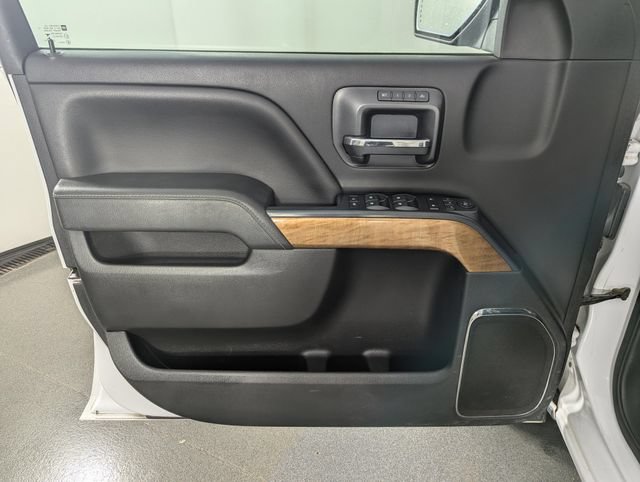 Used 2018 Chevrolet Silverado 1500 LTZ AWD/4WD image 10