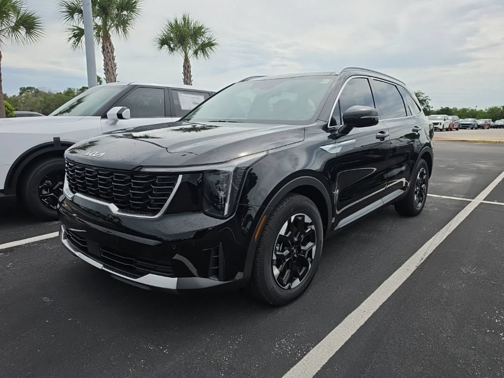 Certified 2026 Kia Sorento S w/ S Panoramic Sunroof Package FWD image 5