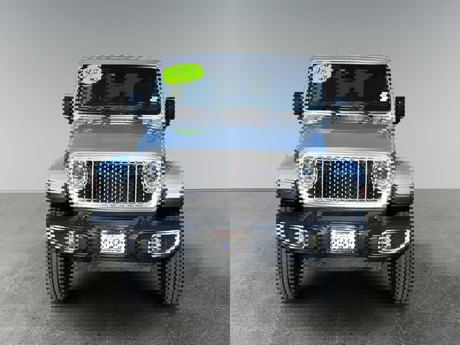 Used 2024 Jeep Wrangler Sahara image 8