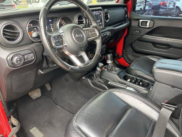 Used 2020 Jeep Gladiator Overland AWD/4WD image 6